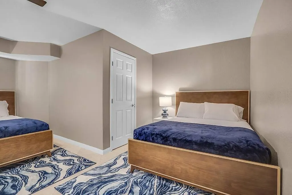 Grand Casa 7 Bdr/4 Ba 15 Beds Sleeps Up To 24 Villa Las Vegas