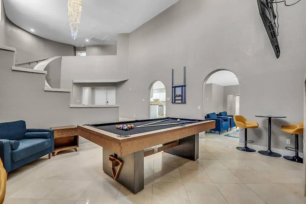 Grand Casa 7 Bdr/4 Ba 15 Beds Sleeps Up To 24 Villa Las Vegas